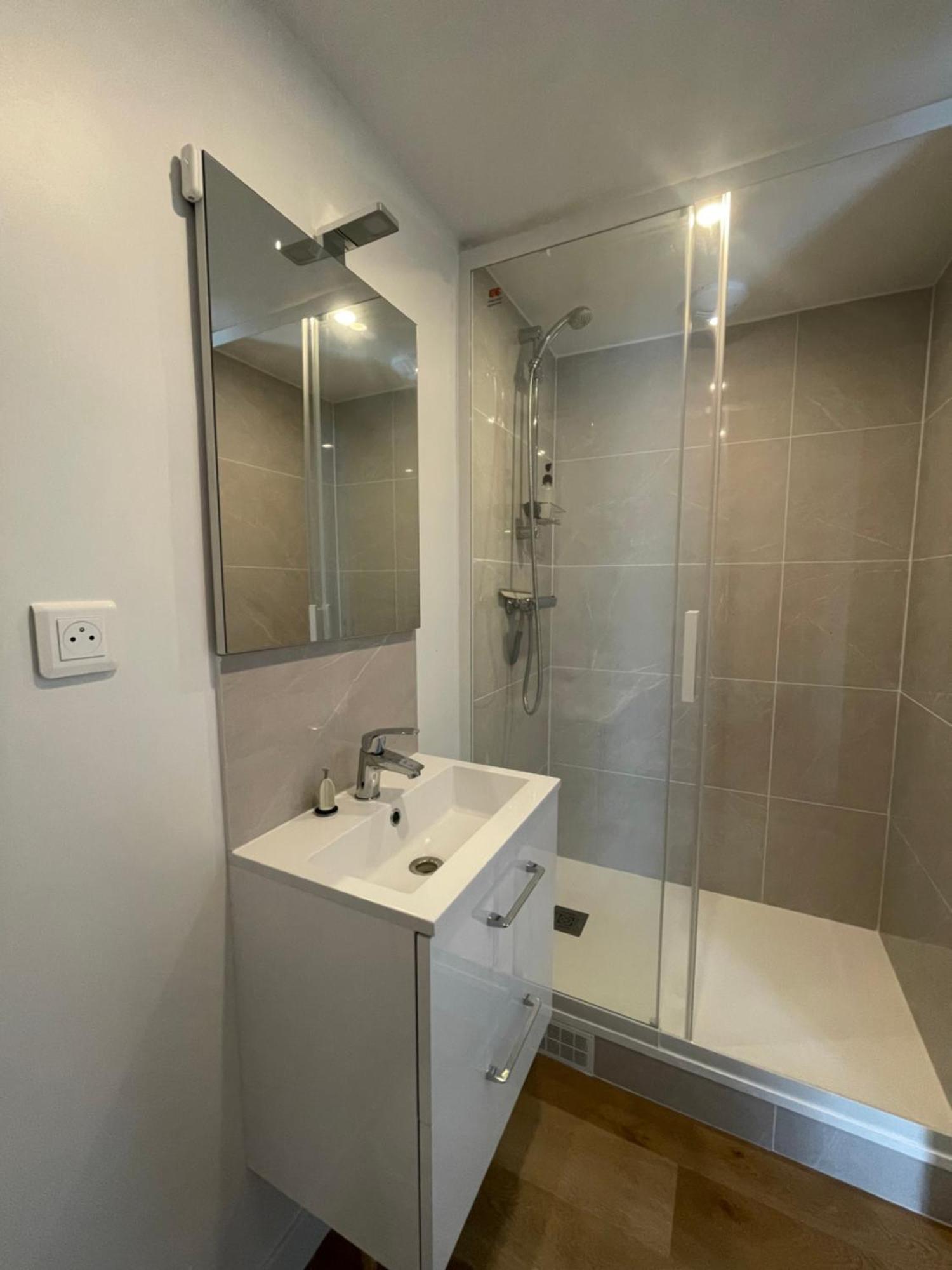 Au Pied Leve Hotel Calorguen Room photo